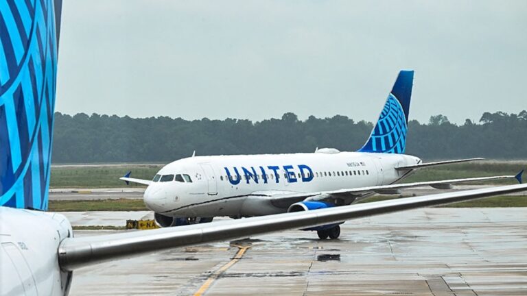 https://kvnutalk.com/wp-content/uploads/2025/08/unitedairlines_1754526967473_hpMain_16x9-768x432.jpg