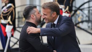 Russia issues warning as European leaders, Zelenskyy gather in Paris before Trump call
