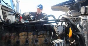 Longhaul trucker turns Box Elder breakdown into a YouTube livestream