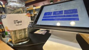 WATCH:  ‘Tipflation’ sparks debate over rising tipping expectations