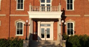 What to know about a kidnapping case involving a child flown back to the US from Cuba