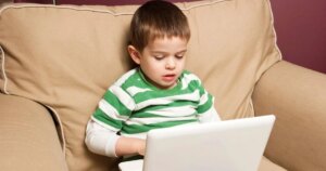 Ask an Expert: setting healthy boundaries with kids and technology