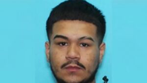 FBI offers $25,000 reward for arrest in Kansas City interstate shootings