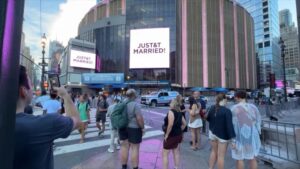 WATCH:  Taylor Swift and Travis Kelce tie the knot at Madison Square Garden