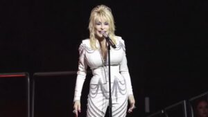 WATCH:  David Muir looks back at the life and legacy of Dolly Parton