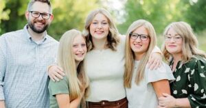 Congressional candidate pledges to spend no more than six years in Washington, D.C.