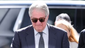 House Oversight votes to hold billionaire Leon Black in contempt of Congress in Epstein inquiry